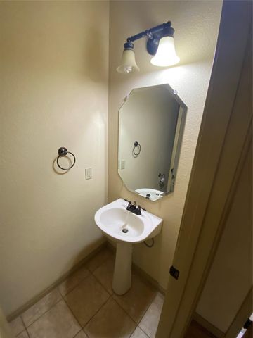 2101 Town Centre DR 1603, Round Rock, TX 78664