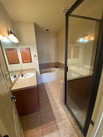 2101 Town Centre DR 1603, Round Rock, TX 78664