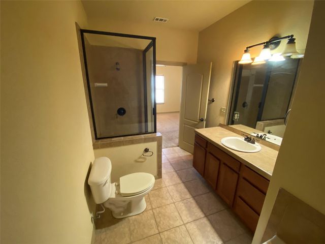 2101 Town Centre DR 1603, Round Rock, TX 78664