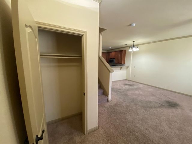 2101 Town Centre DR 1603, Round Rock, TX 78664