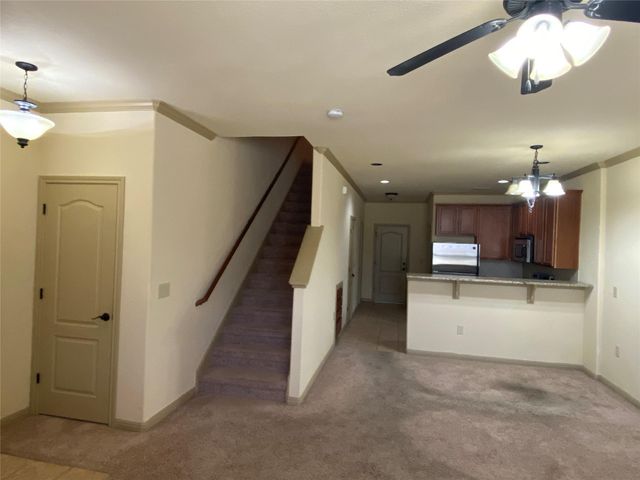 2101 Town Centre DR 1603, Round Rock, TX 78664