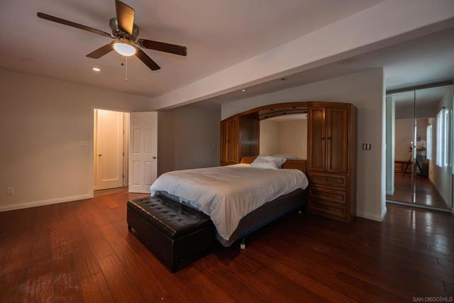 444 Avalon Dr., Vista, CA 92084