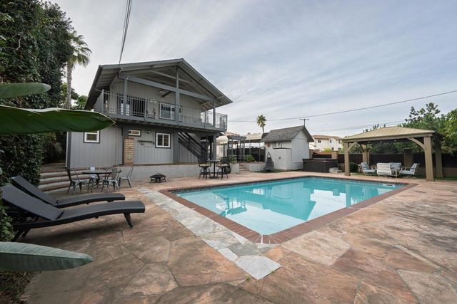 444 Avalon Dr., Vista, CA 92084