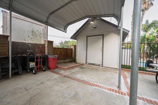 444 Avalon Dr., Vista, CA 92084