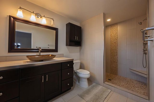 444 Avalon Dr., Vista, CA 92084