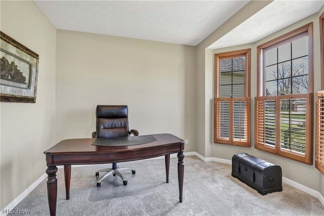 607 Parkside Drive, Avon Lake, OH 44012