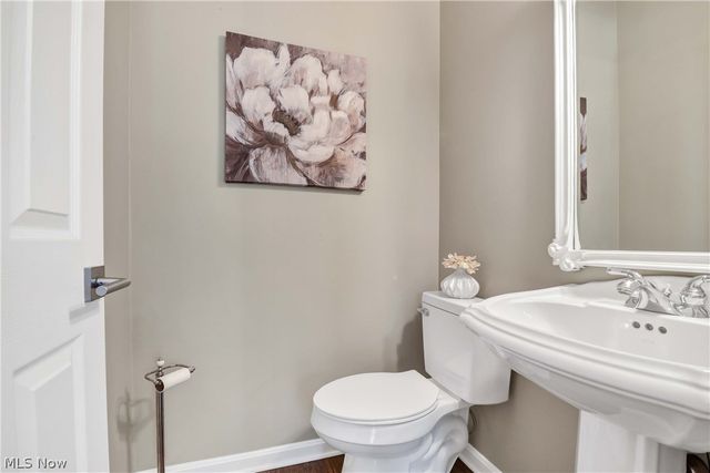 607 Parkside Drive, Avon Lake, OH 44012