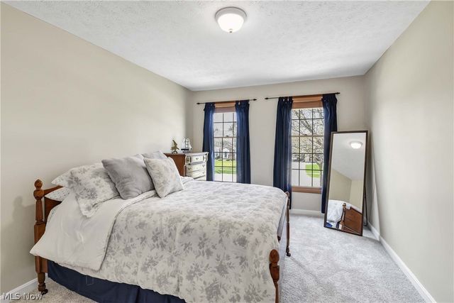 607 Parkside Drive, Avon Lake, OH 44012