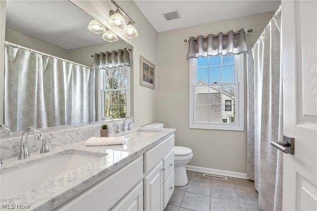 607 Parkside Drive, Avon Lake, OH 44012