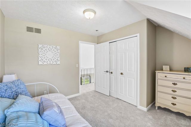 607 Parkside Drive, Avon Lake, OH 44012