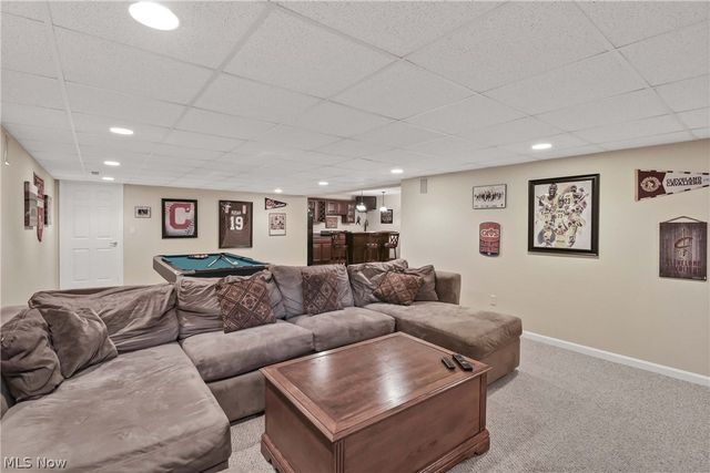 607 Parkside Drive, Avon Lake, OH 44012