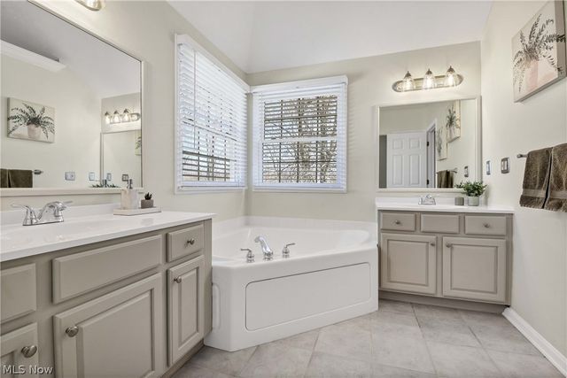 607 Parkside Drive, Avon Lake, OH 44012