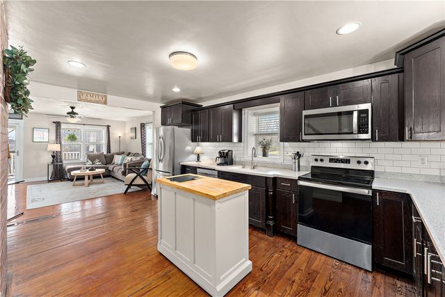 1242 Saxonburg Blvd, West Deer, PA 15084
