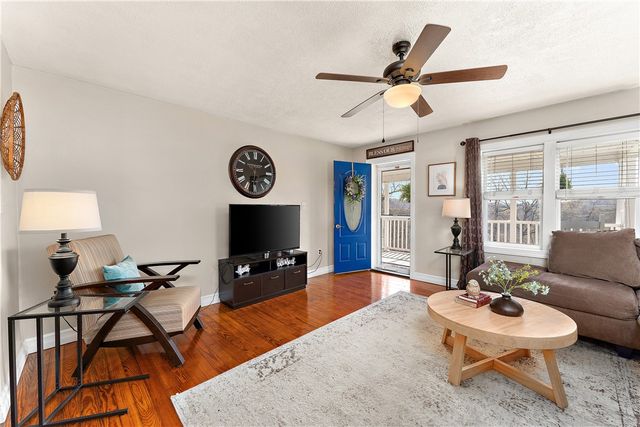 1242 Saxonburg Blvd, West Deer, PA 15084