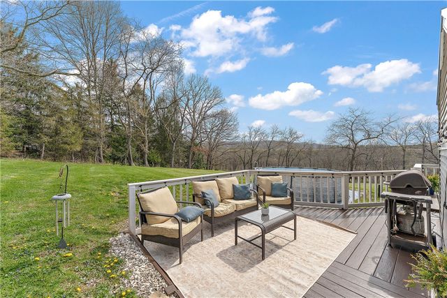 1242 Saxonburg Blvd, West Deer, PA 15084