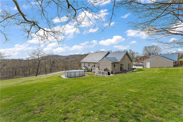 1242 Saxonburg Blvd, West Deer, PA 15084