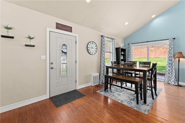 1242 Saxonburg Blvd, West Deer, PA 15084