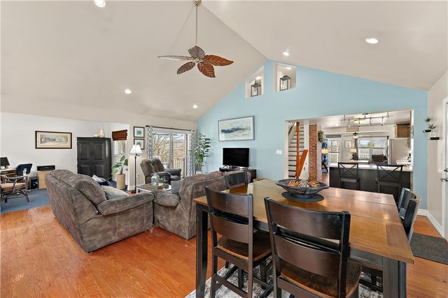 1242 Saxonburg Blvd, West Deer, PA 15084