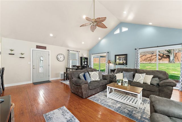1242 Saxonburg Blvd, West Deer, PA 15084