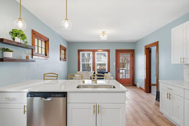 3923 E Morris AVENUE, Cudahy, WI 53110