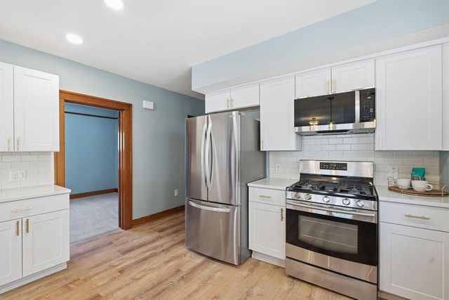 3923 E Morris AVENUE, Cudahy, WI 53110