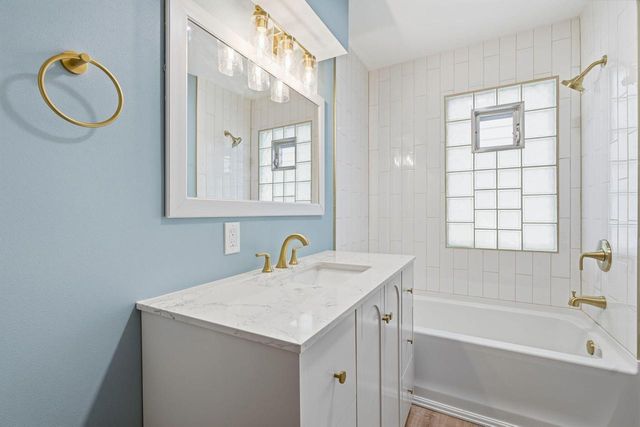 3923 E Morris AVENUE, Cudahy, WI 53110