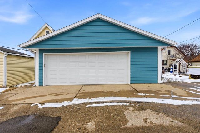 3923 E Morris AVENUE, Cudahy, WI 53110
