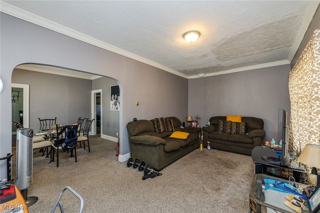 10105 russell Avenue, Garfield Heights, OH 44125