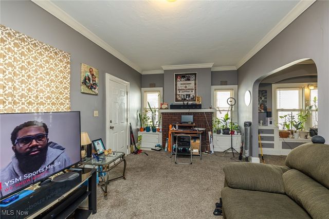 10105 russell Avenue, Garfield Heights, OH 44125