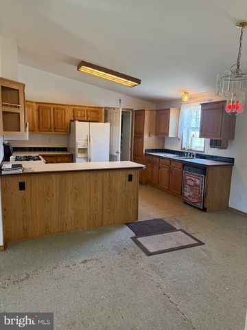 2196 ANDREWS LAKE RD, Felton, DE 19943