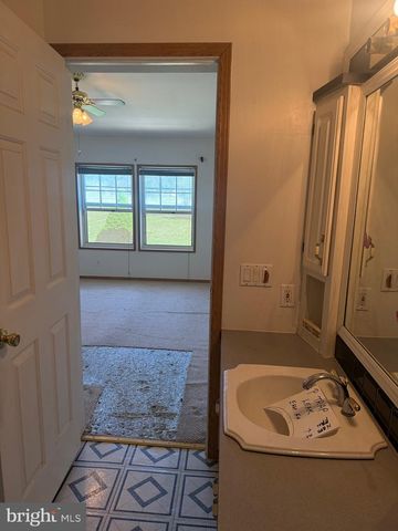 2196 ANDREWS LAKE RD, Felton, DE 19943