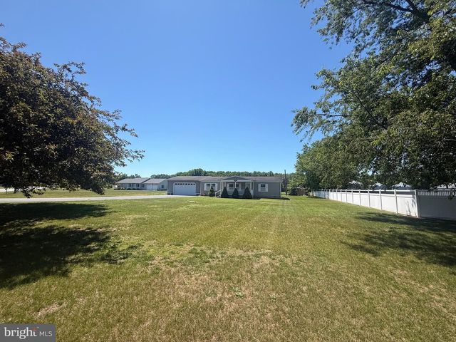 2196 ANDREWS LAKE RD, Felton, DE 19943