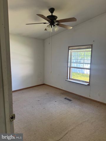 2196 ANDREWS LAKE RD, Felton, DE 19943