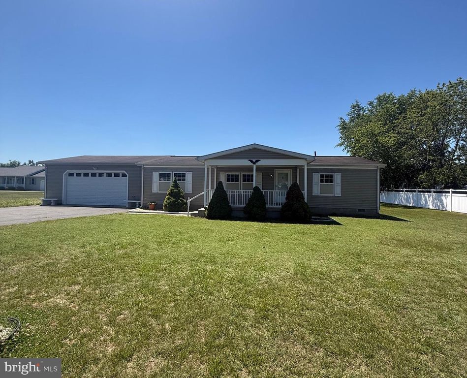 2196 ANDREWS LAKE RD, Felton, DE 19943