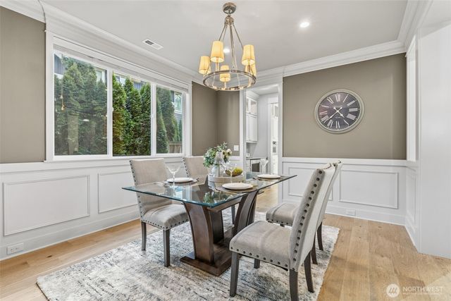 14003 NE 6th Place, Bellevue, WA 98007