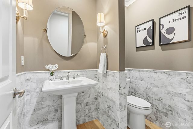 14003 NE 6th Place, Bellevue, WA 98007