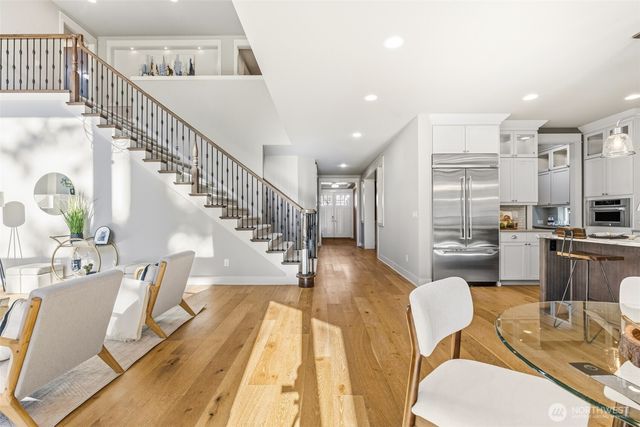 14003 NE 6th Place, Bellevue, WA 98007