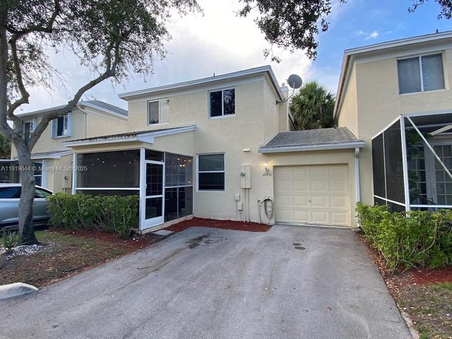 10931 Jewel Box Ln, Tamarac, FL 33321