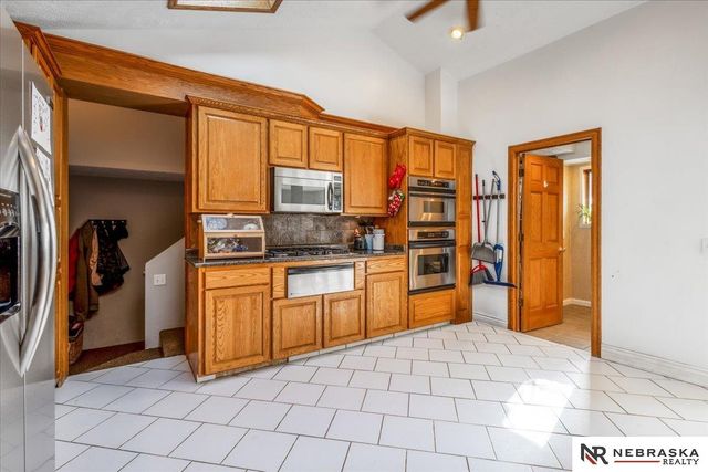 6322 Hamilton Street, Omaha, NE 68132