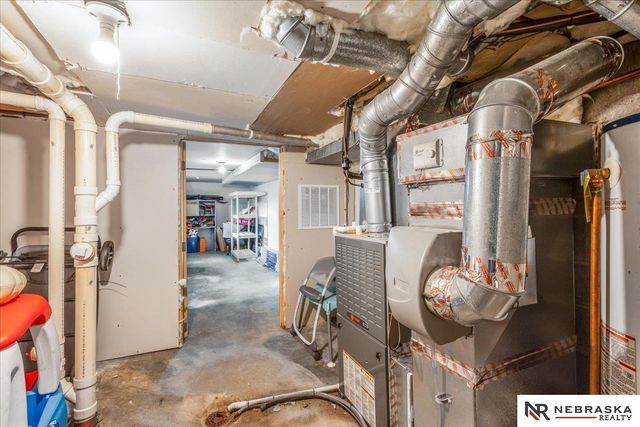 6322 Hamilton Street, Omaha, NE 68132