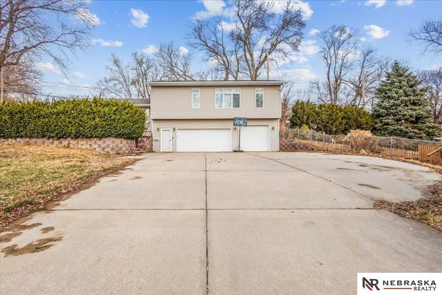 6322 Hamilton Street, Omaha, NE 68132