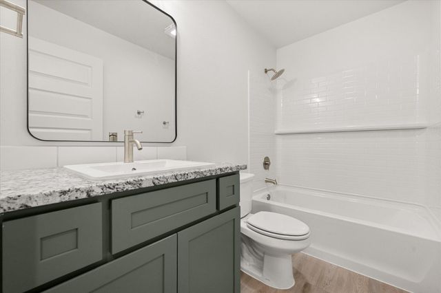 2414 Aberdeen Avenue, Wolfforth, TX 79382