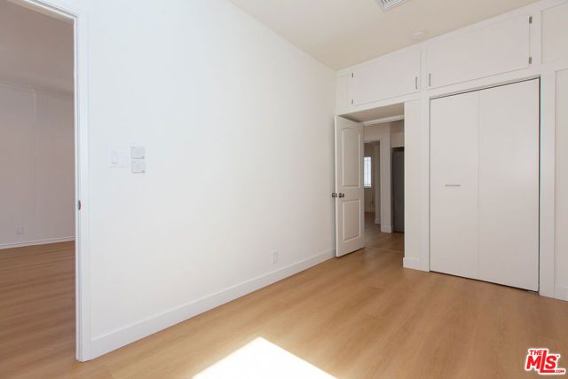 1443 N Mariposa Avenue, Los Angeles, CA 90027