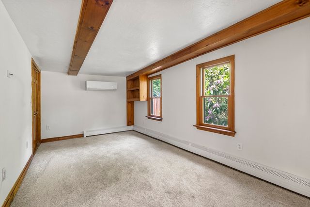 17 Stafford St, Plymouth, MA 02360
