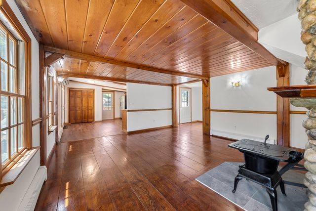 17 Stafford St, Plymouth, MA 02360