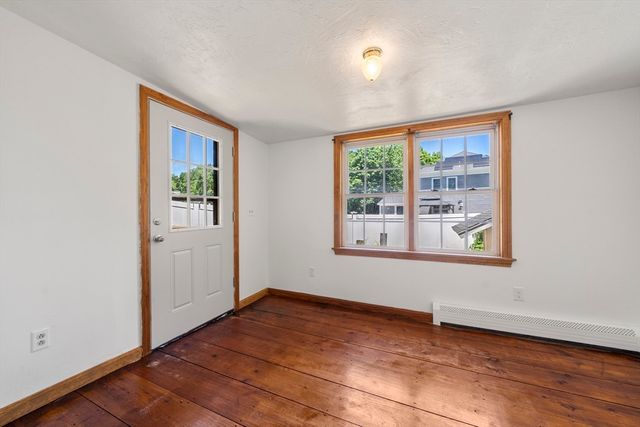 17 Stafford St, Plymouth, MA 02360