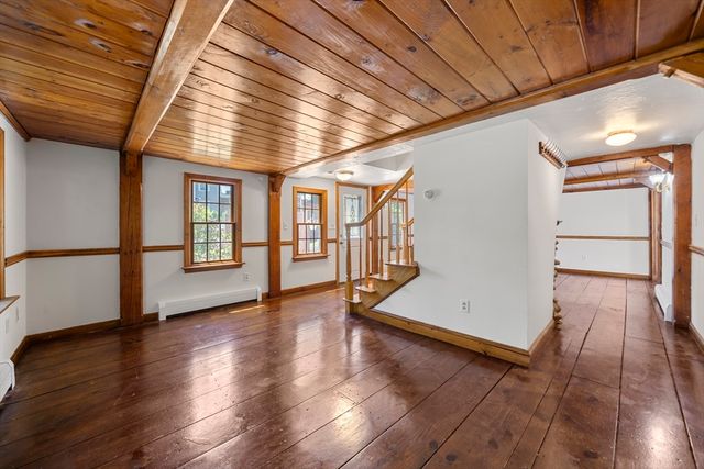 17 Stafford St, Plymouth, MA 02360