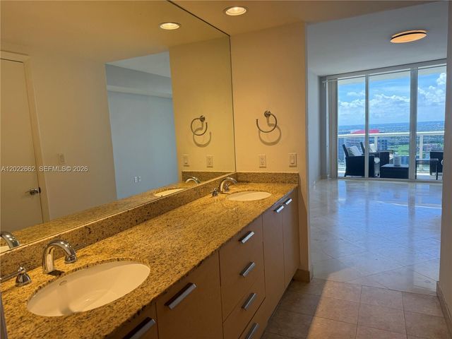 1850 S OCEAN DR 4009, Hallandale Beach, FL 33009