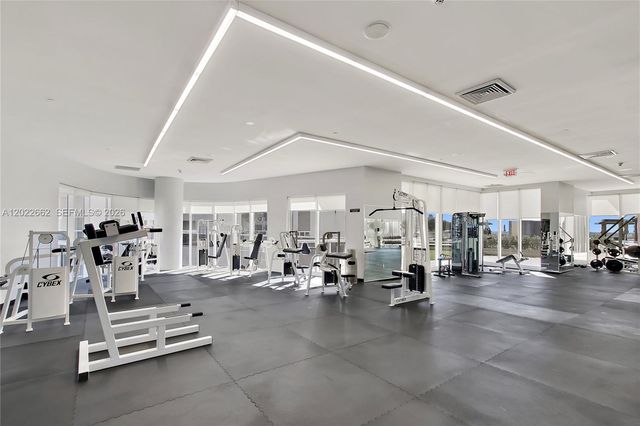 1850 S OCEAN DR 4009, Hallandale Beach, FL 33009