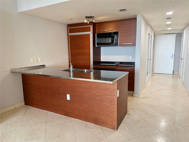 1850 S OCEAN DR 4009, Hallandale Beach, FL 33009